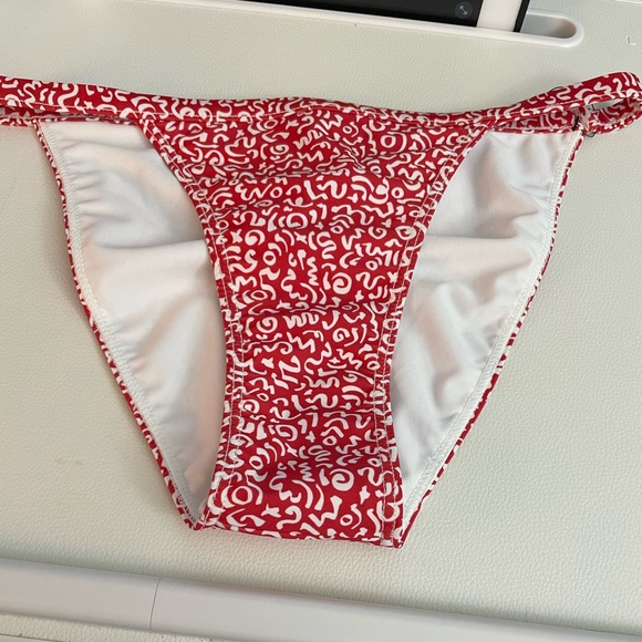 NWT Reformation Como scribble red bikini bottoms - Picture 4 of 9